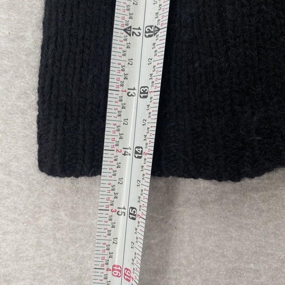 Trina Turk Lambswool Sweater Shrug Poncho Scarf‎ Wrap Soft - Picture 6 of 7